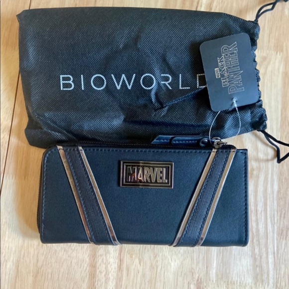 COPY - Bioworld Black Panther Wallet - Picture 2 of 3